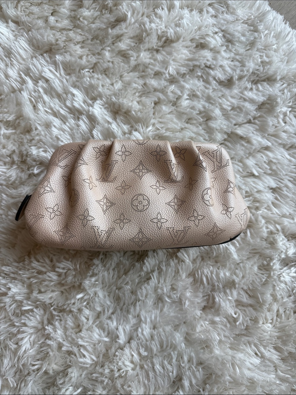 Louis Vuitton Pale Blush Perforated Monogram Clutch - Picture 3 of 7